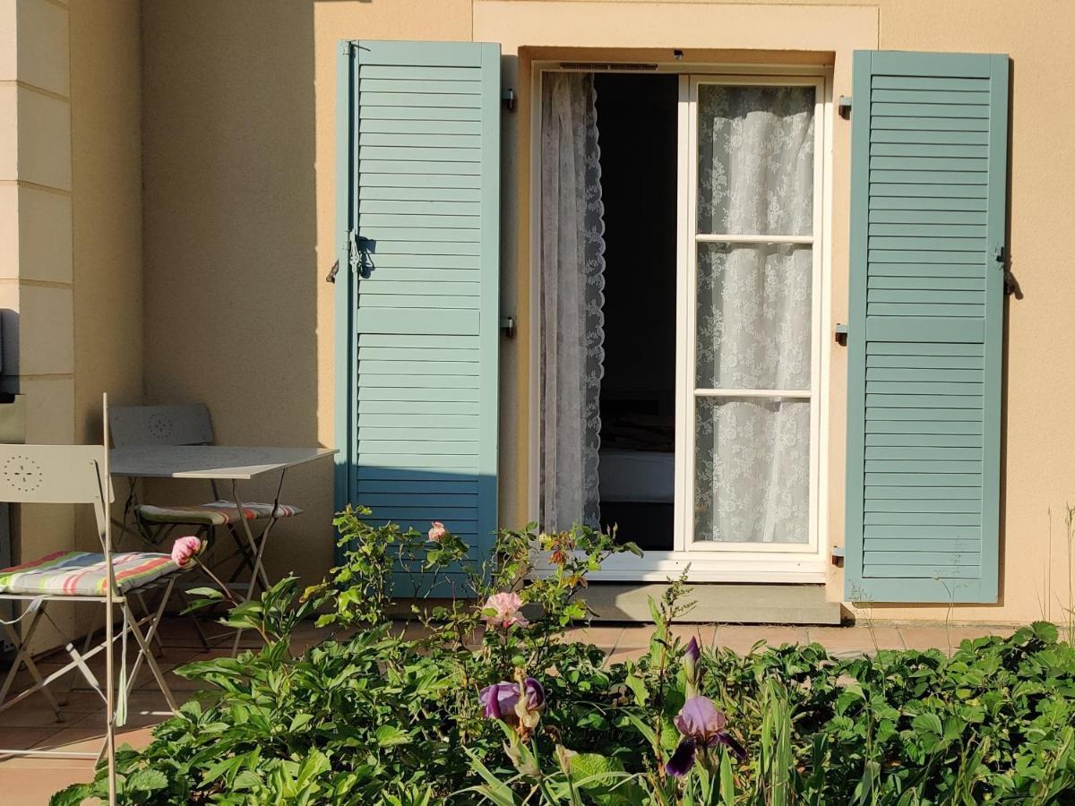 Ocalm Longjumeau Exterior photo